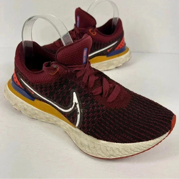 Nike React Infinity Run  FK 3 in Dark Beetroot/White Colour Size US 8 - Picture 3 of 7